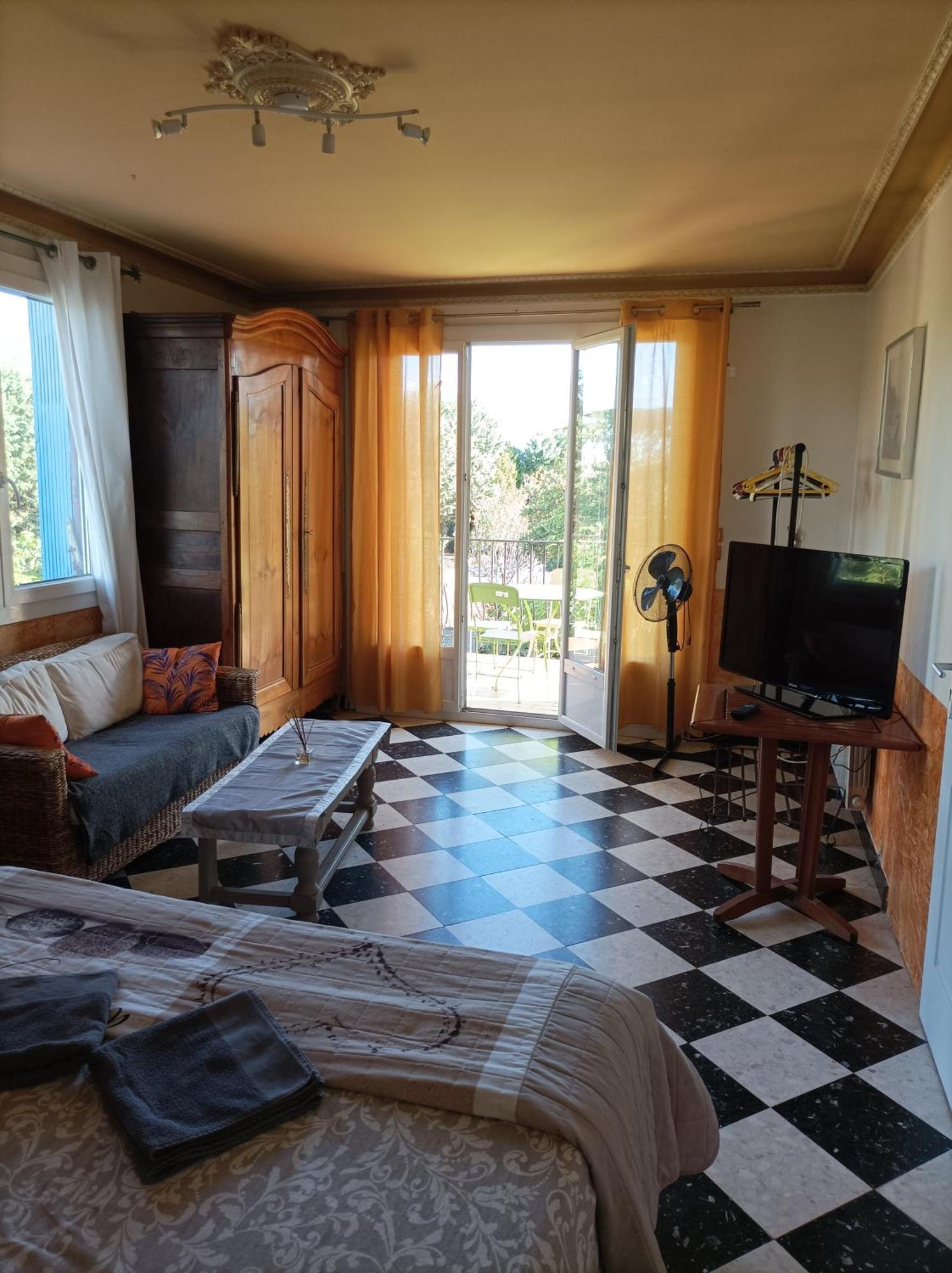 Chambre D'Hotes Les Garrigues ピオラン エクステリア 写真
